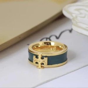 Tory Burch green ring. Size 6